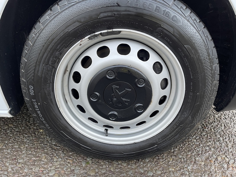 Peugeot Expert 1.5 BlueHDi 1000 Professional Premium Standard Panel Van MWB Euro 6 (s/s) 6dr - U408