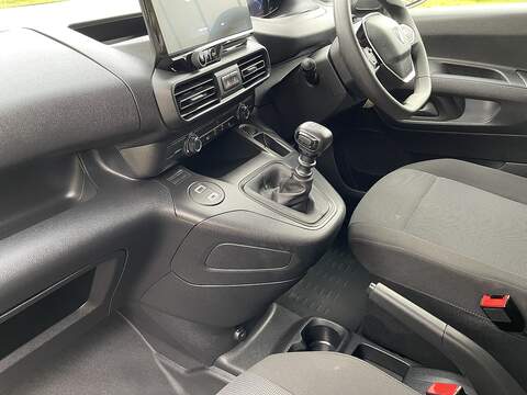 Peugeot Partner 1.5 BlueHDi 1000 Professional Standard Panel Van SWB Euro 6 (s/s) 5dr - U409