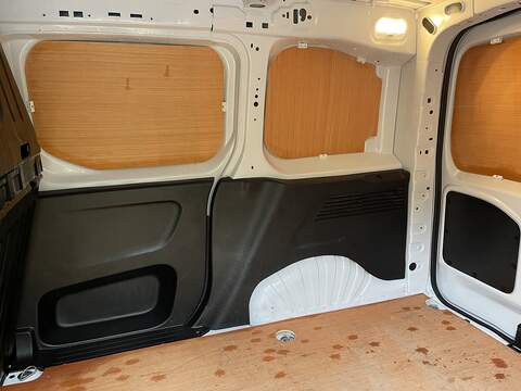 Peugeot Partner 1.5 BlueHDi 1000 Professional Standard Panel Van SWB Euro 6 (s/s) 5dr - U409