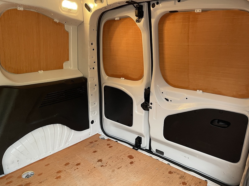 Peugeot Partner 1.5 BlueHDi 1000 Professional Standard Panel Van SWB Euro 6 (s/s) 5dr - U409