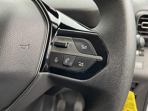 Peugeot Partner 1.5 BlueHDi 1000 Professional Standard Panel Van SWB Euro 6 (s/s) 5dr - U409