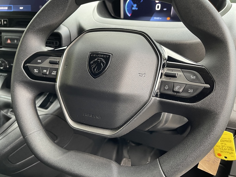 Peugeot Partner 1.5 BlueHDi 1000 Professional Standard Panel Van SWB Euro 6 (s/s) 5dr - U409