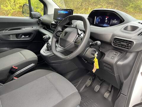 Peugeot Partner 1.5 BlueHDi 1000 Professional Standard Panel Van SWB Euro 6 (s/s) 5dr - U409