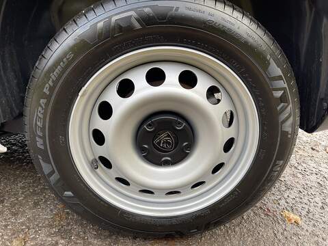 Peugeot Partner 1.5 BlueHDi 1000 Professional Standard Panel Van SWB Euro 6 (s/s) 5dr - U409