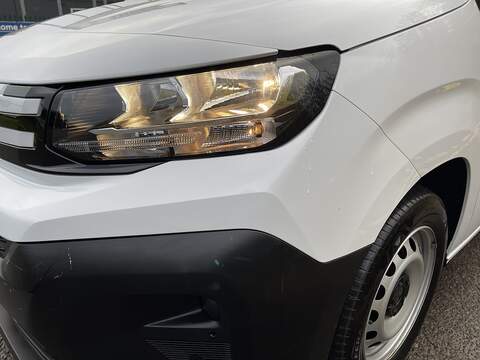 Peugeot Partner 1.5 BlueHDi 1000 Professional Standard Panel Van SWB Euro 6 (s/s) 5dr - U409