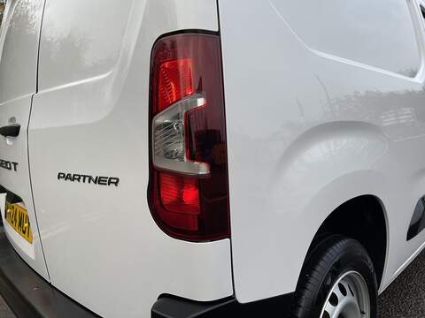 Peugeot Partner 1.5 BlueHDi 1000 Professional Standard Panel Van SWB Euro 6 (s/s) 5dr - U409