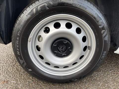 Peugeot Partner 1.5 BlueHDi 1000 Professional Standard Panel Van SWB Euro 6 (s/s) 5dr - U409