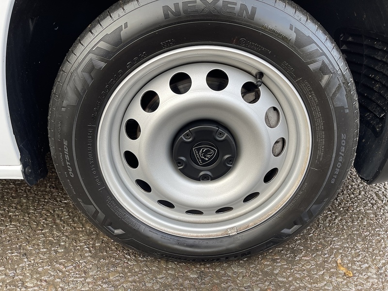 Peugeot Partner 1.5 BlueHDi 1000 Professional Standard Panel Van SWB Euro 6 (s/s) 5dr - U409