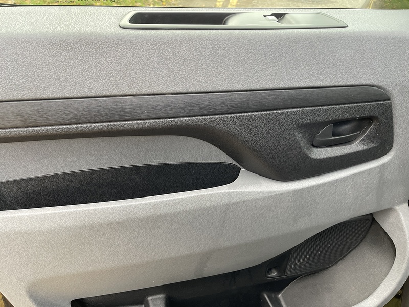 Citroen e-Dispatch e 1000 75kWh Enterprise Pro M Auto MWB 6dr (7.4kW Charger) - U411