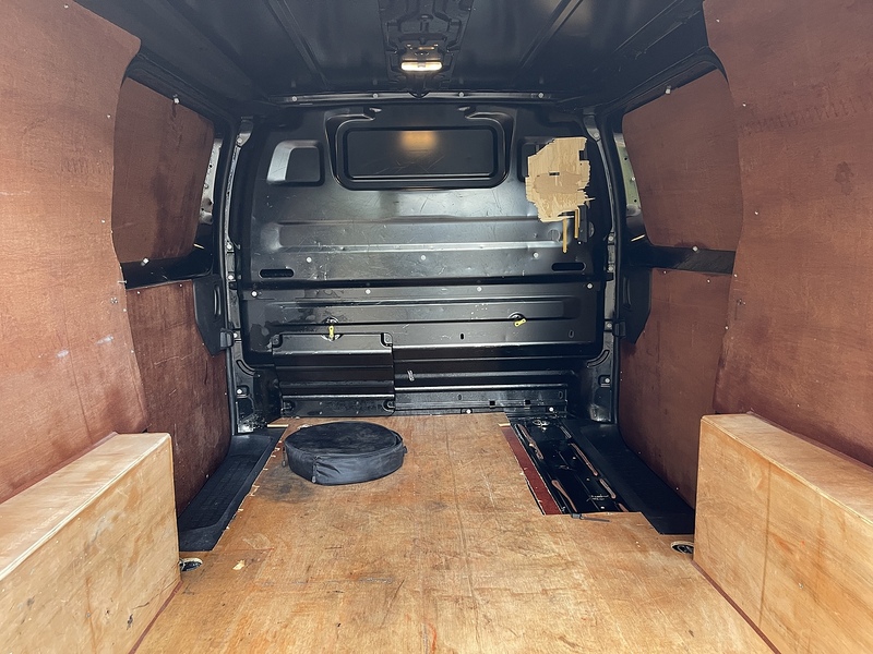 Citroen e-Dispatch e 1000 75kWh Enterprise Pro M Auto MWB 6dr (7.4kW Charger) - U411