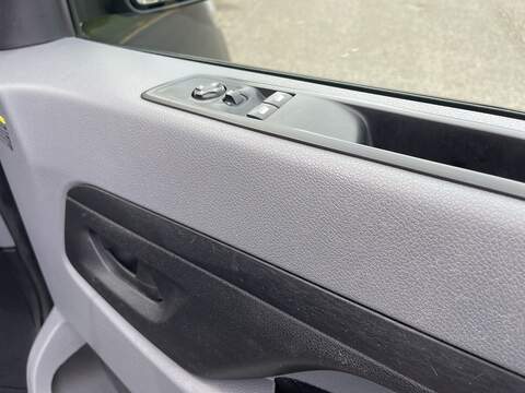 Citroen e-Dispatch e 1000 75kWh Enterprise Pro M Auto MWB 6dr (7.4kW Charger) - U411