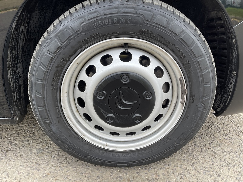 Citroen e-Dispatch e 1000 75kWh Enterprise Pro M Auto MWB 6dr (7.4kW Charger) - U411