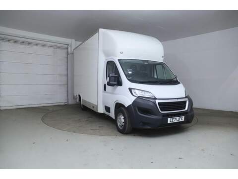 Peugeot Boxer NV400 Tekna Chassis Cab 2 Manual Diesel