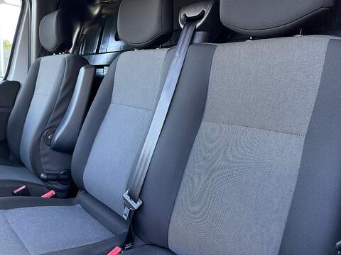 Renault Master 2.3 dCi ENERGY 35 Business LoLoader Luton 2dr Diesel Manual FWD LWB Euro 6 (s/s) (145 bhp) - U413