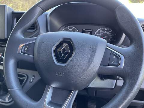 Renault Master 2.3 dCi ENERGY 35 Business LoLoader Luton 2dr Diesel Manual FWD LWB Euro 6 (s/s) (145 bhp) - U413