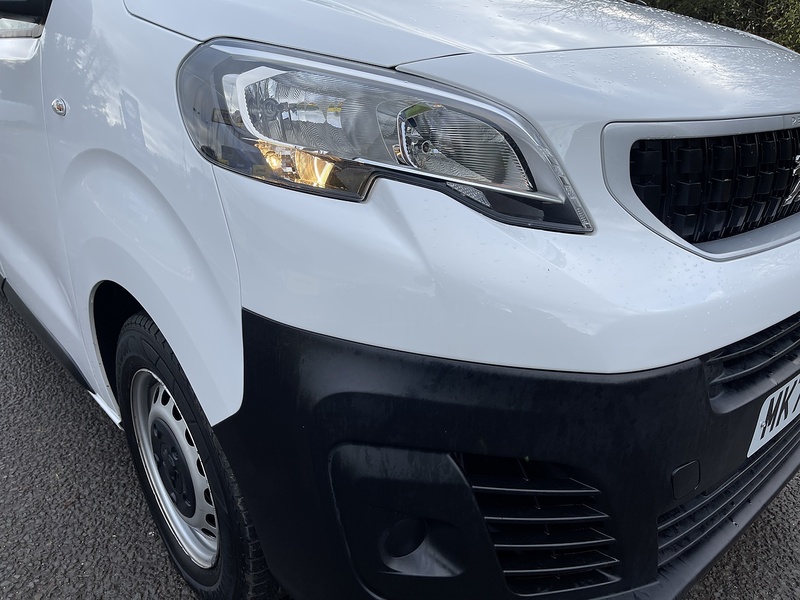 Peugeot Expert 2.0 BlueHDi 1400 Professional Standard Panel Van MWB Euro 6 (s/s) 6dr - U418