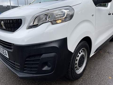 Peugeot Expert 2.0 BlueHDi 1400 Professional Standard Panel Van MWB Euro 6 (s/s) 6dr - U418