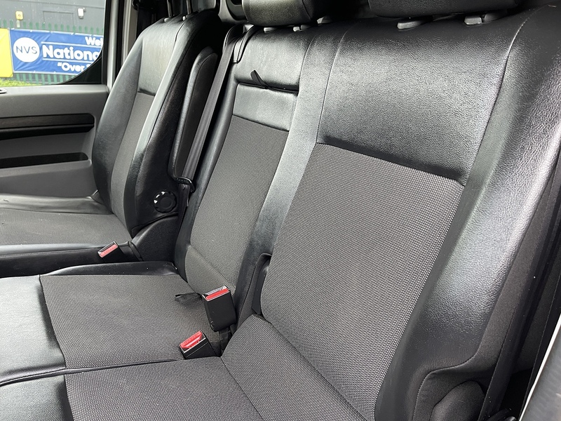 Peugeot Expert 2.0 BlueHDi 1400 Professional Standard Panel Van MWB Euro 6 (s/s) 6dr - U418