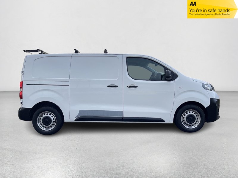 Peugeot Expert 2.0 BlueHDi 1400 Professional Standard Panel Van MWB Euro 6 (s/s) 6dr - U418