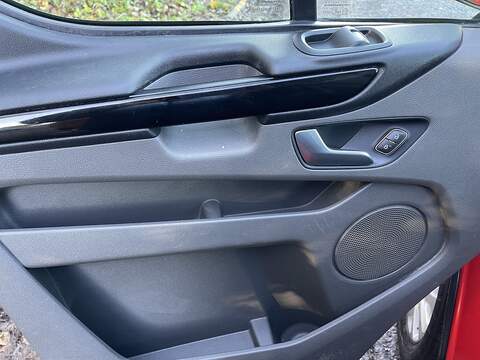 Ford Transit Custom 2.0 300 EcoBlue Limited L1 H1 Euro 6 5dr - U420