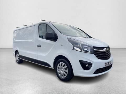 Vauxhall Vivaro 1.6 CDTi 2900 Sportive Panel Van 5dr Diesel Manual L2 H1 Euro 6 (120 ps) - U425