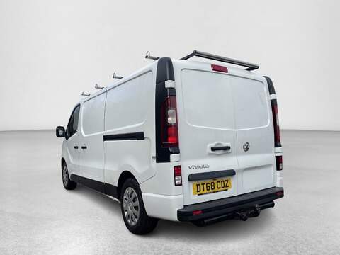 Vauxhall Vivaro 1.6 CDTi 2900 Sportive Panel Van 5dr Diesel Manual L2 H1 Euro 6 (120 ps) - U425