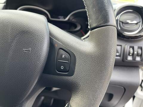 Vauxhall Vivaro 1.6 CDTi 2900 Sportive Panel Van 5dr Diesel Manual L2 H1 Euro 6 (120 ps) - U425