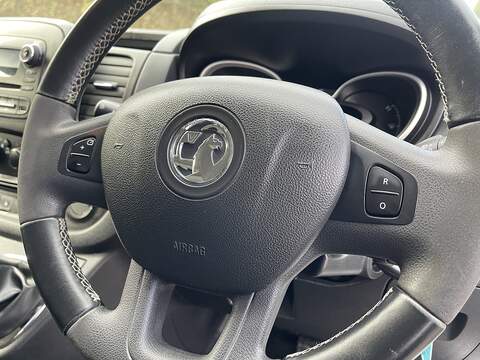Vauxhall Vivaro 1.6 CDTi 2900 Sportive Panel Van 5dr Diesel Manual L2 H1 Euro 6 (120 ps) - U425