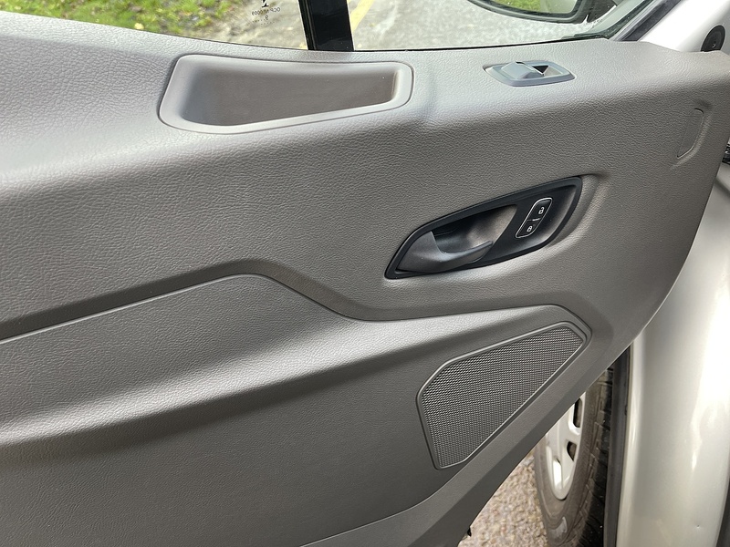 Ford Transit 2.0 350 EcoBlue Trend FWD L2 H2 Euro 6 (s/s) 5dr - U426