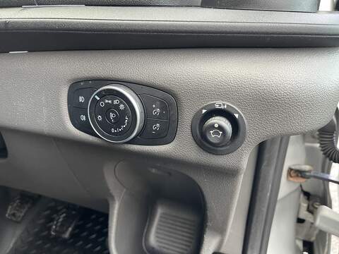 Ford Transit 2.0 350 EcoBlue Trend FWD L2 H2 Euro 6 (s/s) 5dr - U426