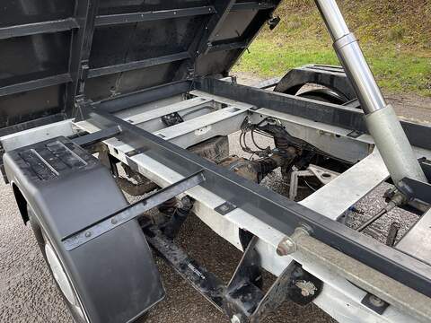 MAXUS Deliver 9 RWD 2.0 D20 150 LWB Tipper - U432