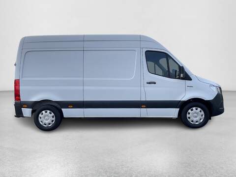 Mercedes-Benz eSprinter eSprinter Progressive Panel Van Automatic Electric - U436