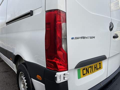 Mercedes-Benz eSprinter eSprinter Progressive Panel Van Automatic Electric - U436