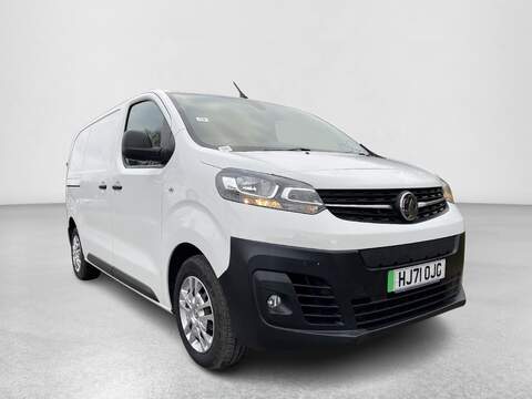 Vauxhall Vivaro Electric 3100 50kWh Dynamic Auto L1 H1 5dr - U438