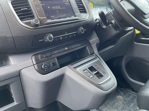 Vauxhall Vivaro Electric 3100 50kWh Dynamic Auto L1 H1 5dr - U438