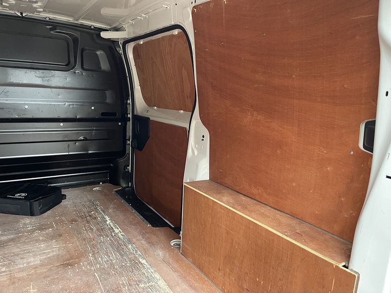 Vauxhall Vivaro Electric 3100 50kWh Dynamic Auto L1 H1 5dr - U438