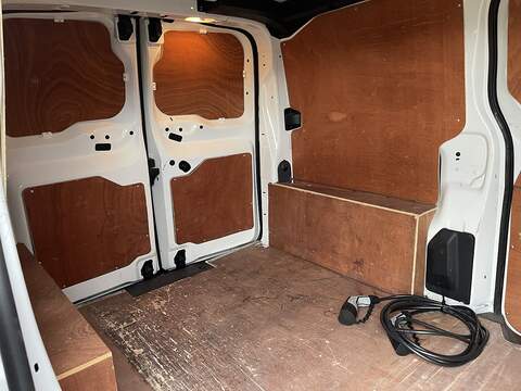 Vauxhall Vivaro Electric 3100 50kWh Dynamic Auto L1 H1 5dr - U438