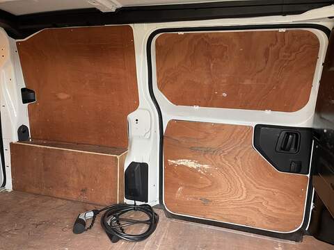 Vauxhall Vivaro Electric 3100 50kWh Dynamic Auto L1 H1 5dr - U438