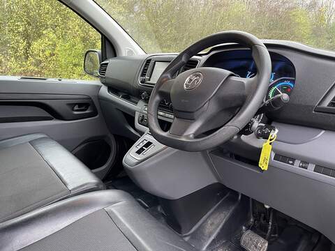 Vauxhall Vivaro Electric 3100 50kWh Dynamic Auto L1 H1 5dr - U438