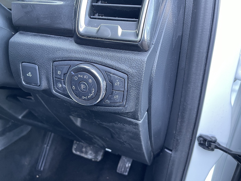 Ford Ranger 2.0 EcoBlue Wildtrak Auto 4WD Euro 6 (s/s) 4dr - U439