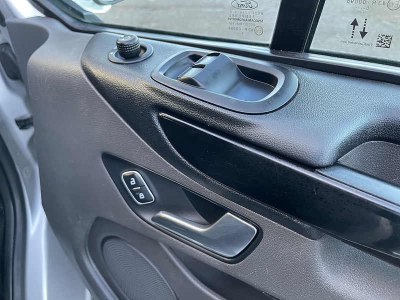 Ford Transit Custom 2.0 300 EcoBlue Limited L2 H1 Euro 6 (s/s) 5dr - U441