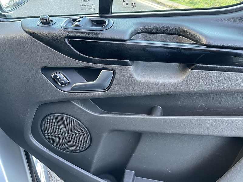 Ford Transit Custom 2.0 300 EcoBlue Limited L2 H1 Euro 6 (s/s) 5dr - U441