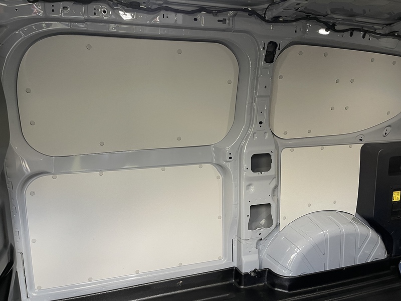 Ford E-Transit Custom 320 65kWh Limited Auto L1 H1 5dr - U443