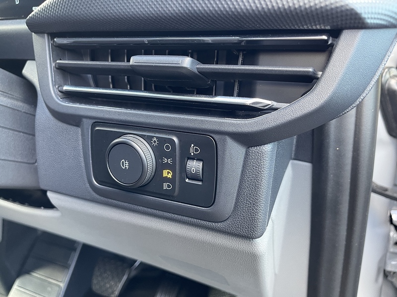 Ford E-Transit Custom 320 65kWh Limited Auto L1 H1 5dr - U443