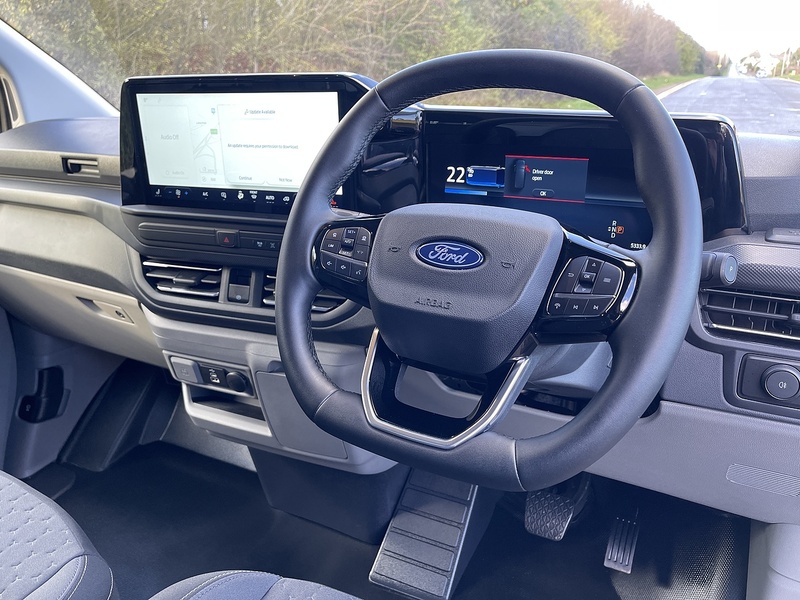 Ford E-Transit Custom 320 65kWh Limited Auto L1 H1 5dr - U443