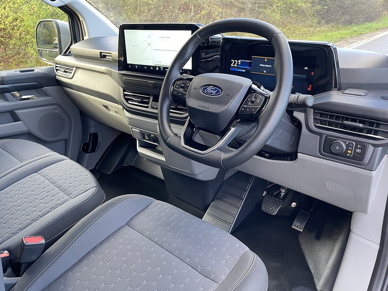 Ford E-Transit Custom 320 65kWh Limited Auto L1 H1 5dr - U443