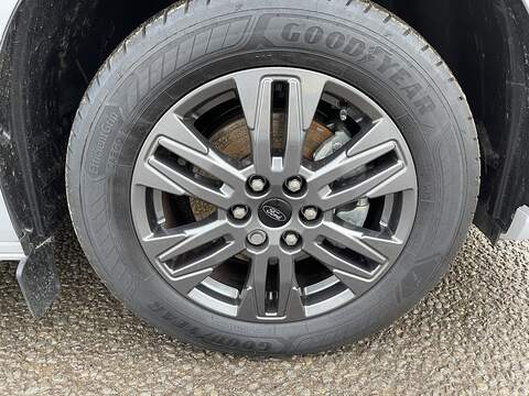 Ford E-Transit Custom 320 65kWh Limited Auto L1 H1 5dr - U443