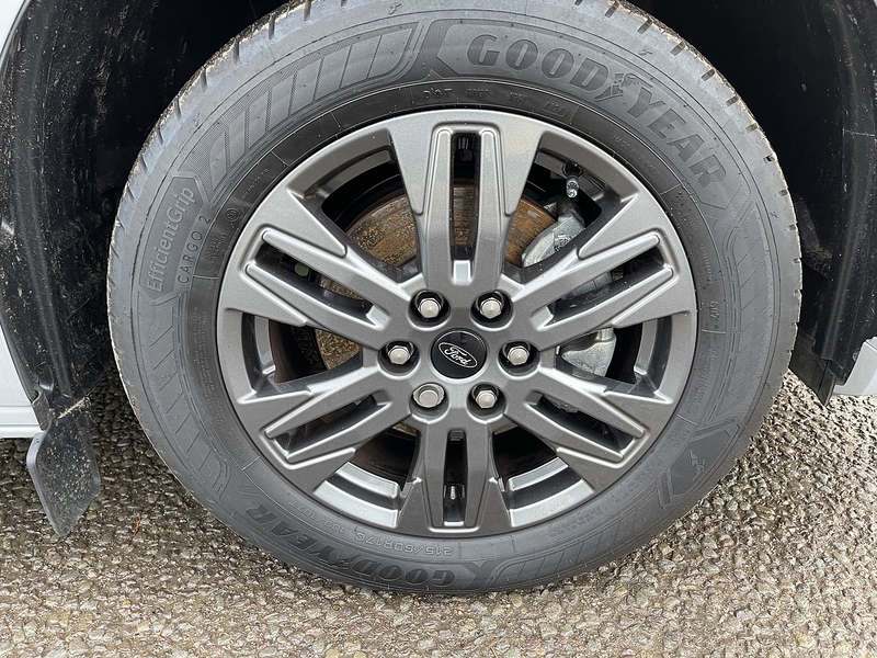 Ford E-Transit Custom 320 65kWh Limited Auto L1 H1 5dr - U443