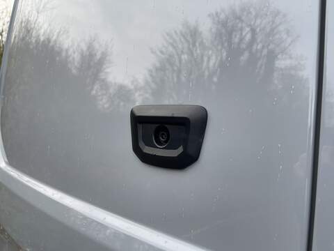 Ford E-Transit Custom 320 65kWh Limited Auto L1 H1 5dr - U443