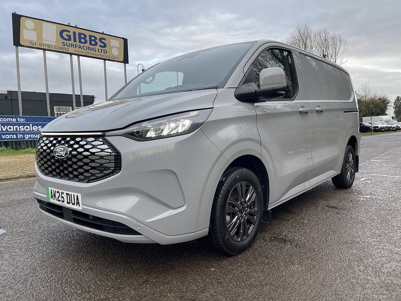 Ford E-Transit Custom 320 65kWh Limited Auto L1 H1 5dr - U443